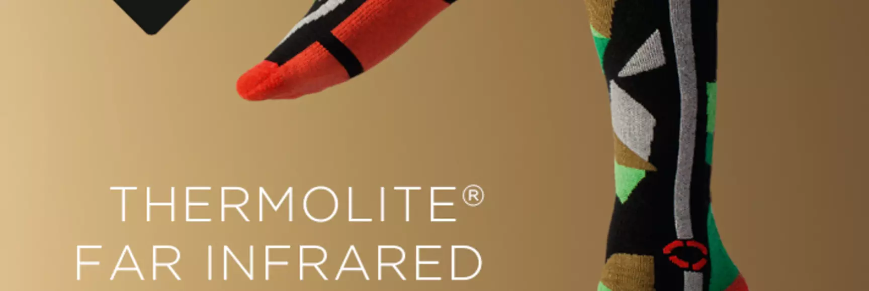 采用THERMOLITE®远红外技术制成的棉袜,利用人体的散发的远红外产生热能,带来温暖。