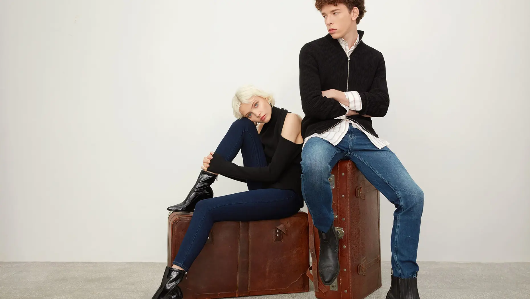 A couple wears performance stretch denim jeans made with LYCRA® brand spandex fiber for lasting comfort, fit and shape.